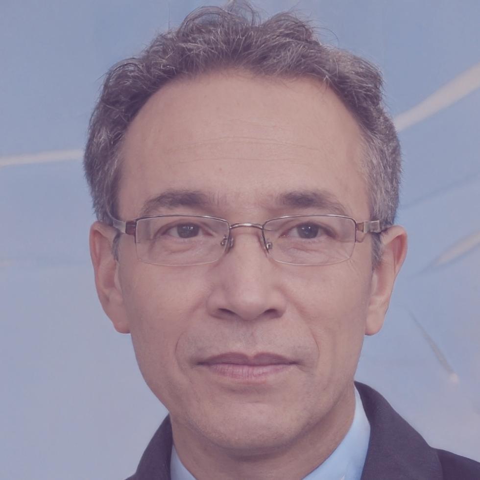 Amir Kazemi, Technische Umsetzung